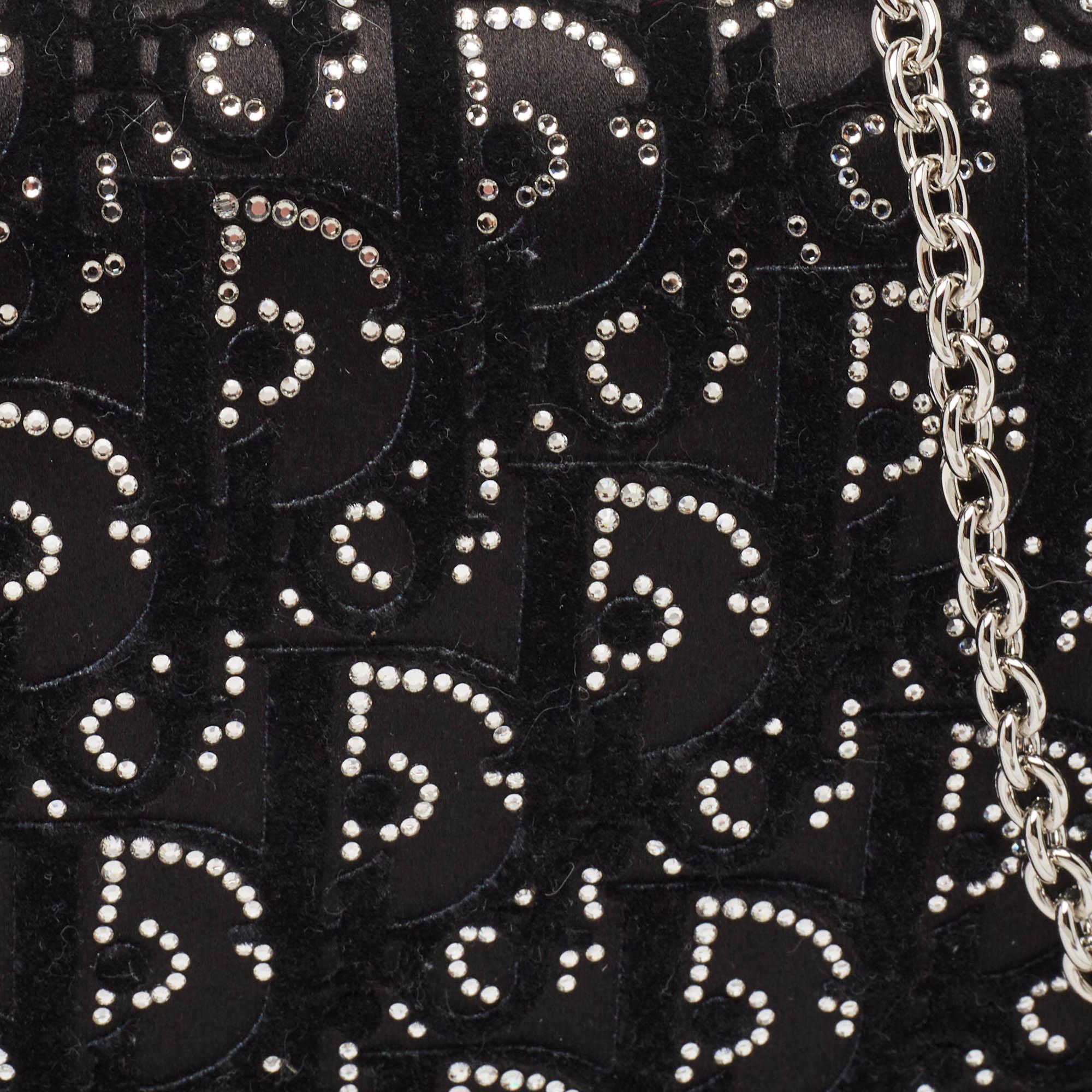 Dior Schwarze Oblique Satin Lady Dior Kristalle Kette Clutch im Angebot 1