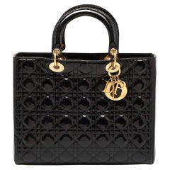 Dior Große Lady Dior Tragetasche aus schwarzem Lackleder