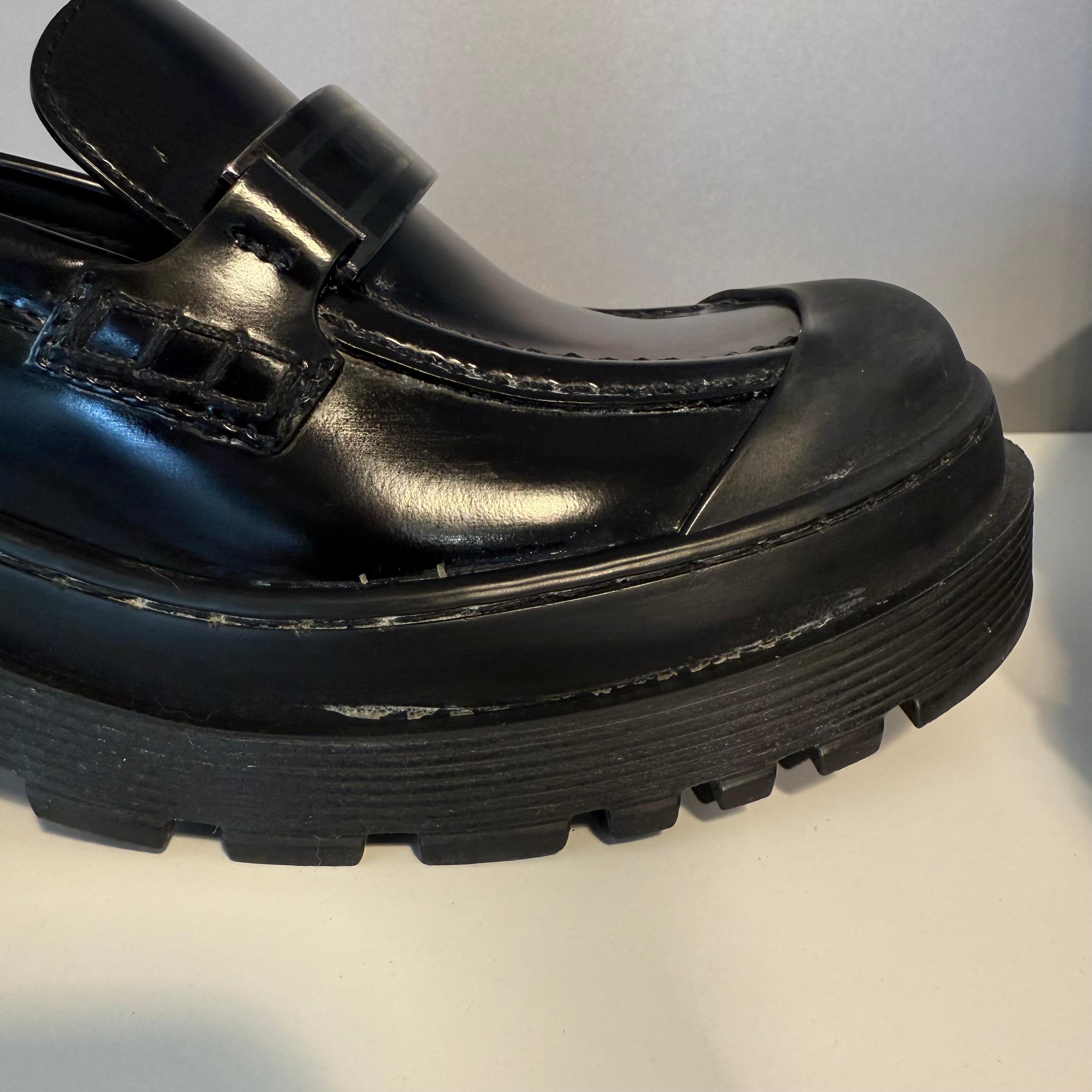 Dior Code Mocassins en cuir verni noir IT 36.5 en vente 3