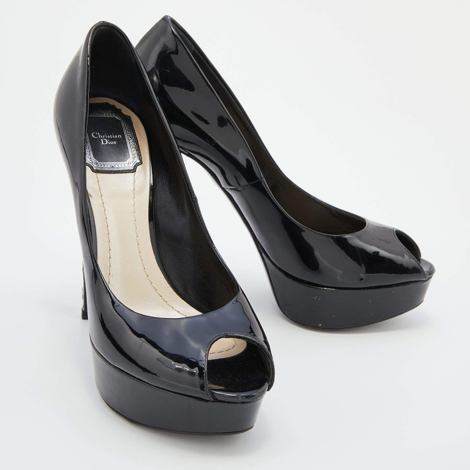 Dior Black Patent Leather Peep Toe Platform Pumps Size 37.5 In Good Condition In Dubai, Al Qouz 2