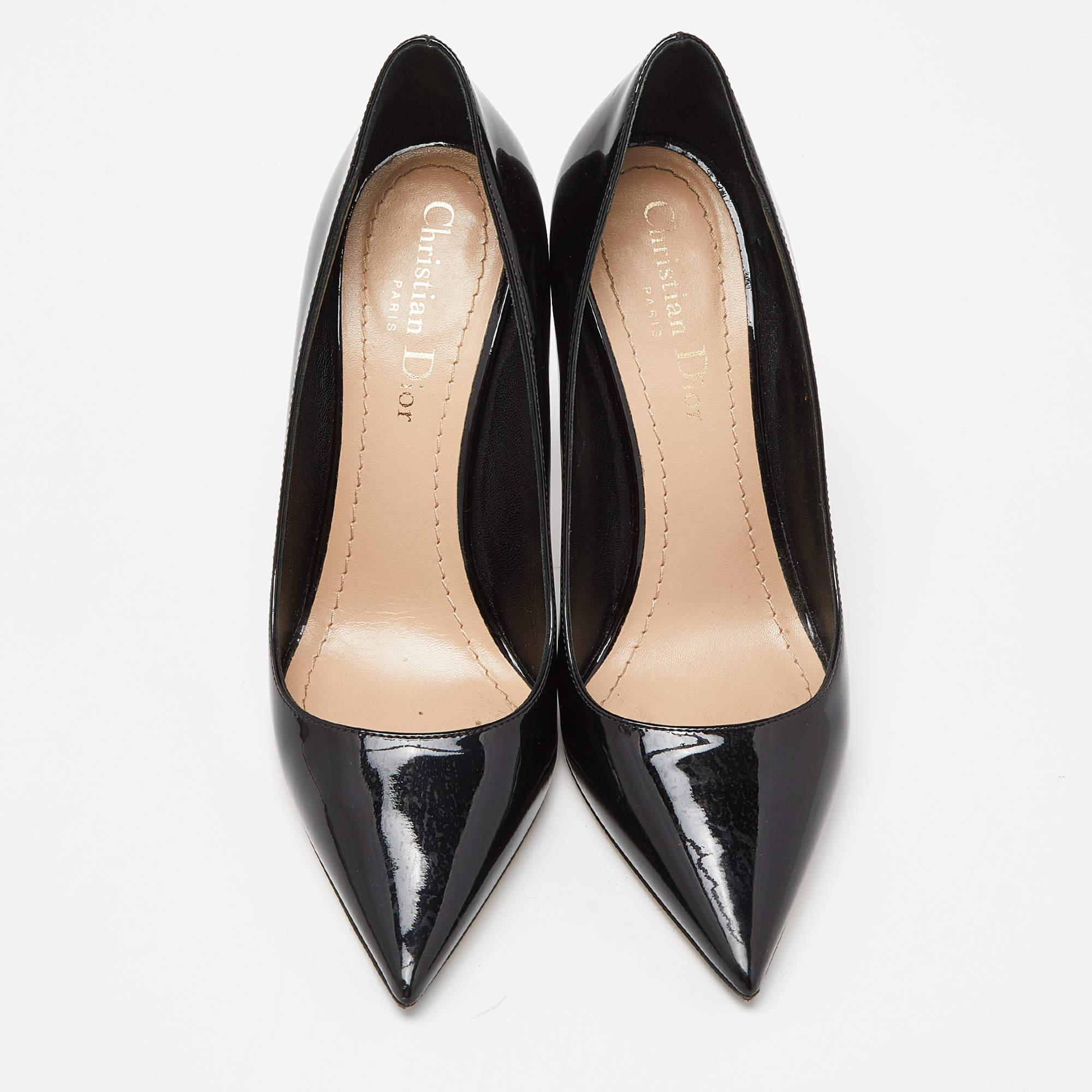The fashion house’s tradition of excellence, coupled with modern design sensibilities, works to make these pumps a fabulous choice. They'll help you deliver a chic look with ease.

Includes: Original Dustbag

