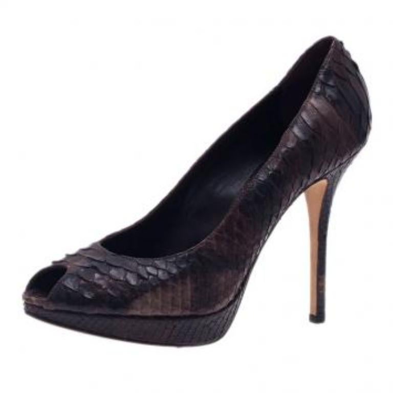 Dior Pitón Negro Miss Dior Bombas Peep Toe Talla 38 en Bueno estado para la venta en Dubai, Al Qouz 2