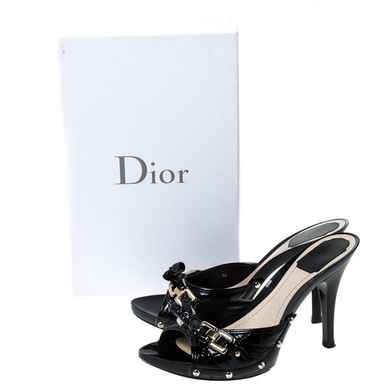Dior Black Quilted Patent Leather Bow Chain Detail Open Toe Sandals Size 39 1