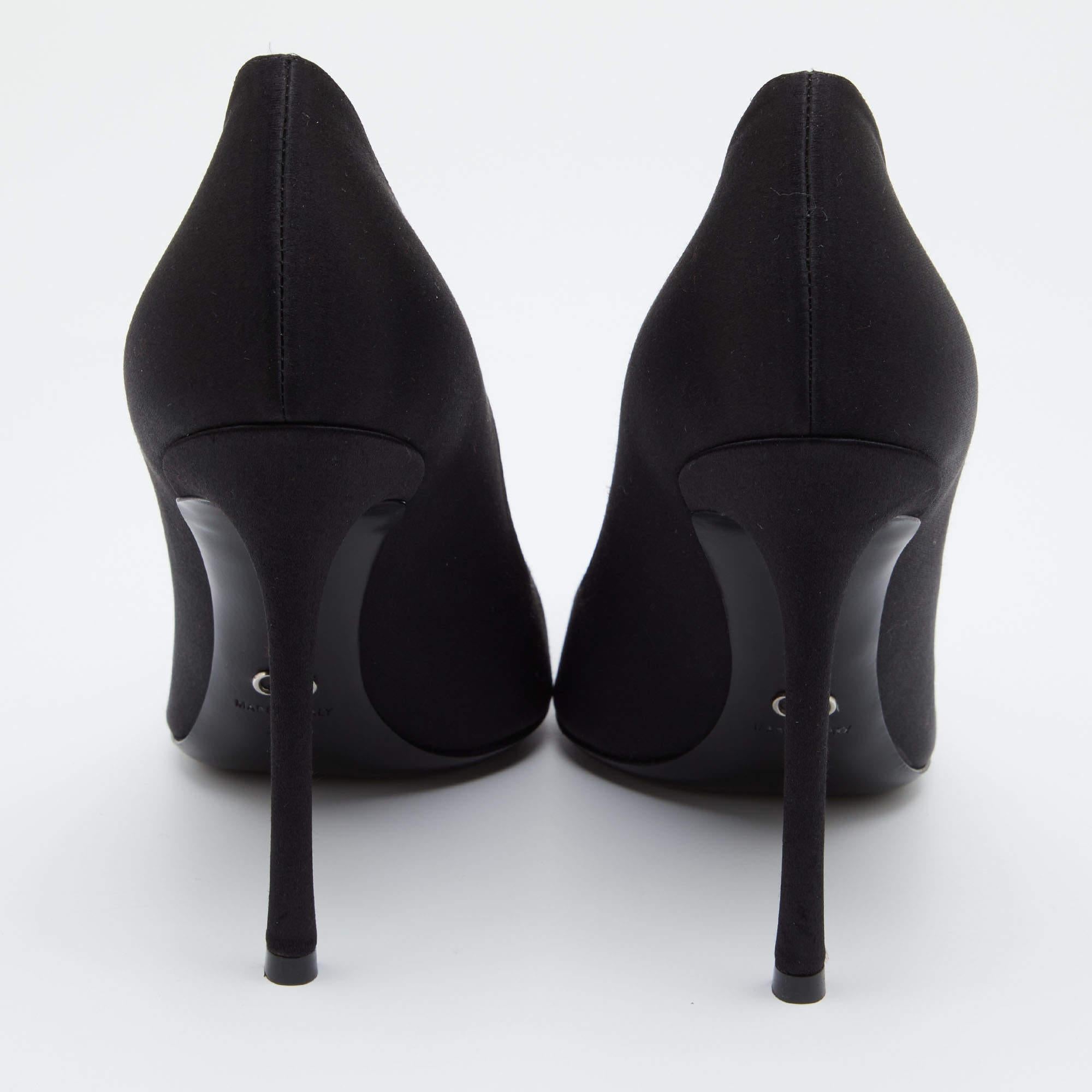 Exhibit an elegant style with this pair of pumps. These designer pumps are crafted from quality materials. They are set on durable soles and high heels.

