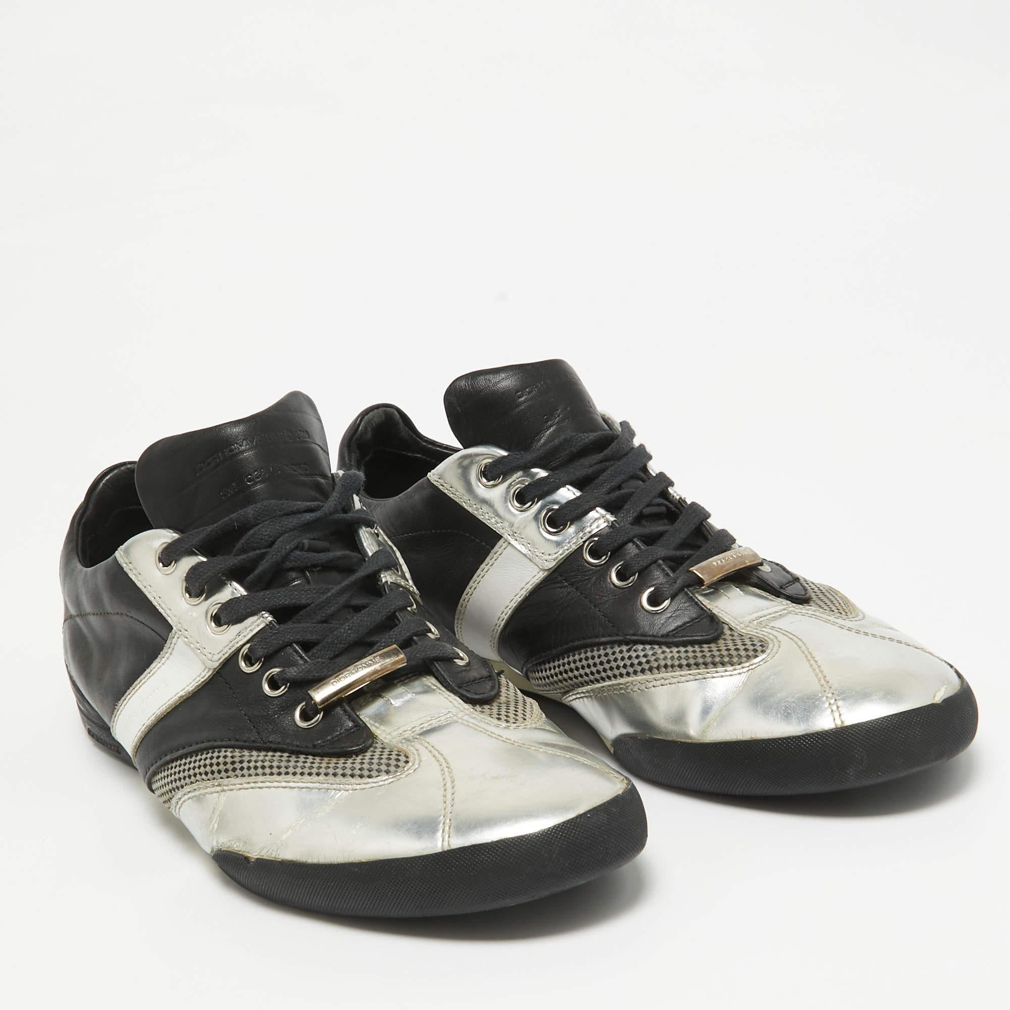 Uomo Dior Nero/Argento Pelle Logo Scarpe da Ginnastica Basse Taglia 39 in vendita