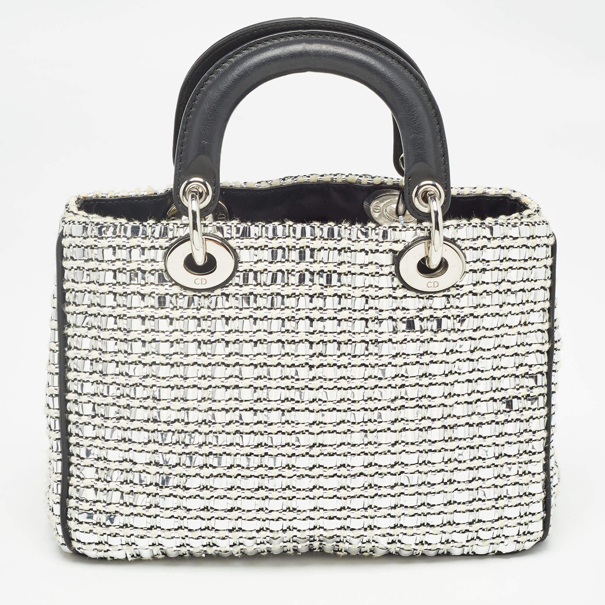 Bolso Dior negro/plata de tweed y piel con pequeño parche Diorissimo en Bueno estado para la venta en Dubai, Al Qouz 2