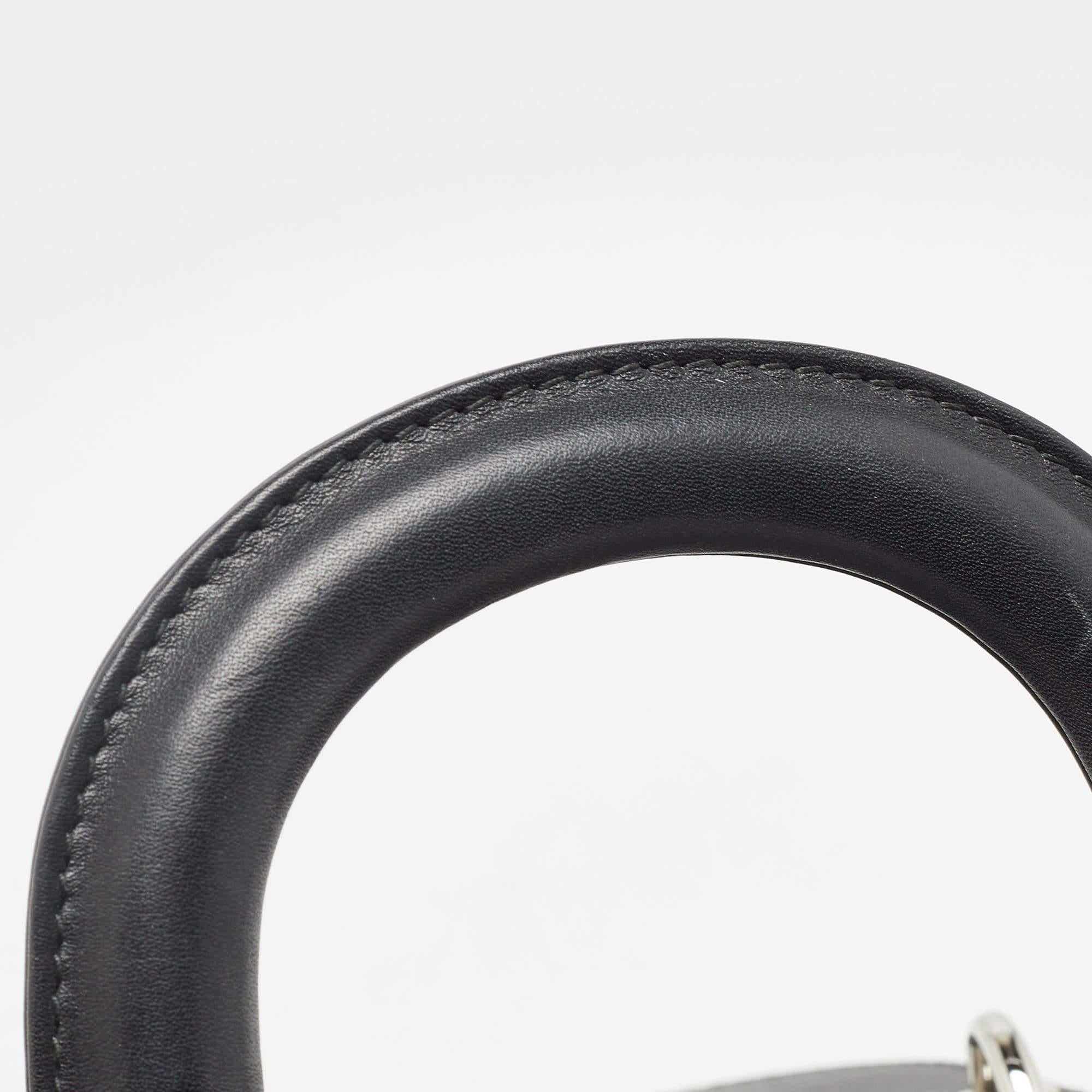 Bolso Dior negro/plata de tweed y piel con pequeño parche Diorissimo en venta 2