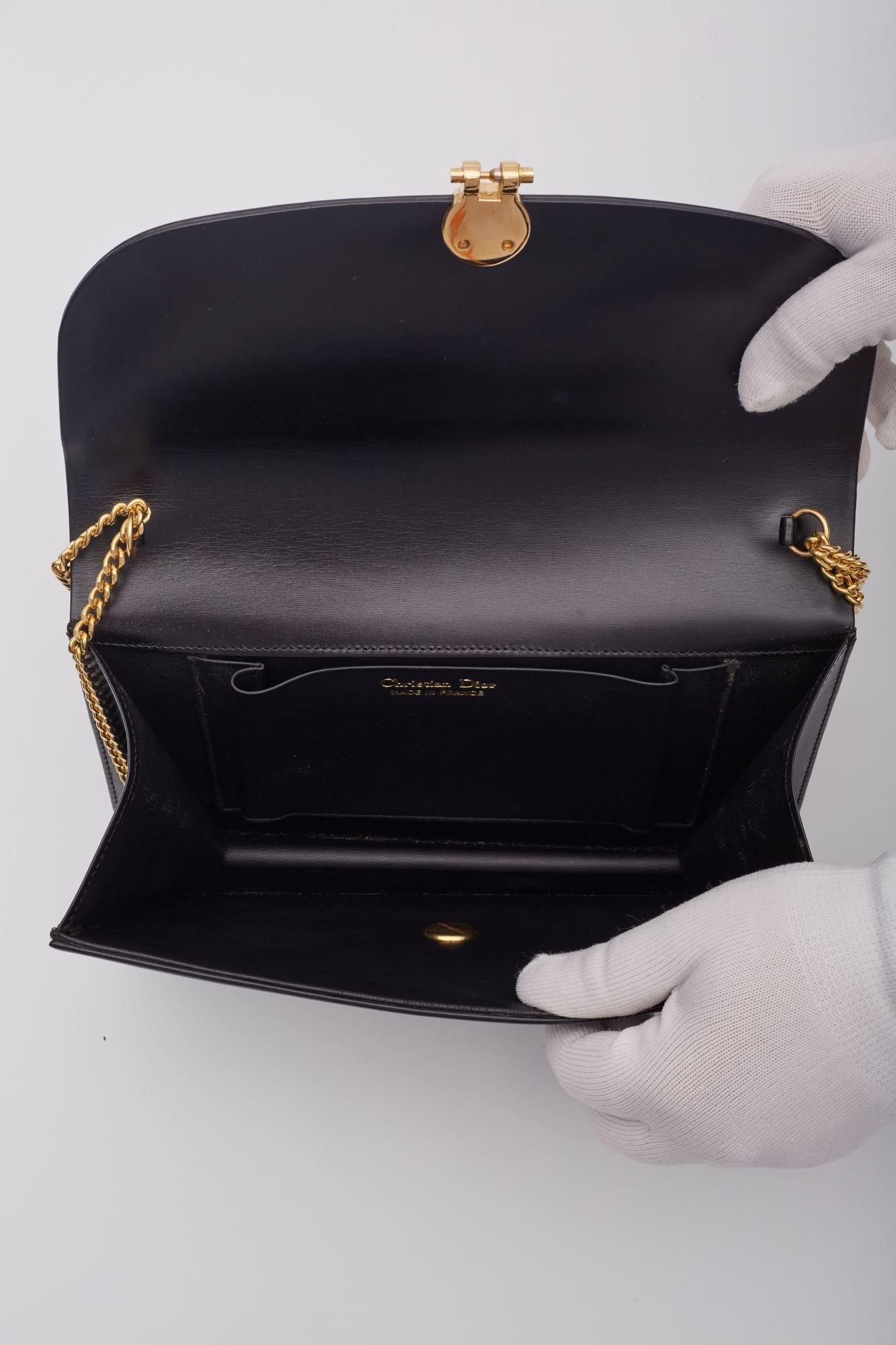 Dior Black Smooth Leather Chain Flap Shoulder Bag For Sale 5