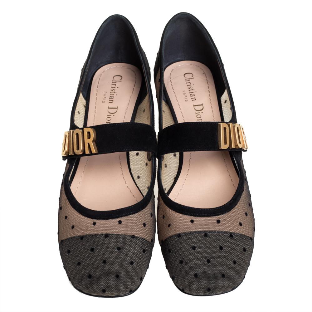 Dior Schwarz Wildleder und Mesh Baby-D Mary Jane Pumps Größe 38 im Zustand „Gut“ in Dubai, Al Qouz 2
