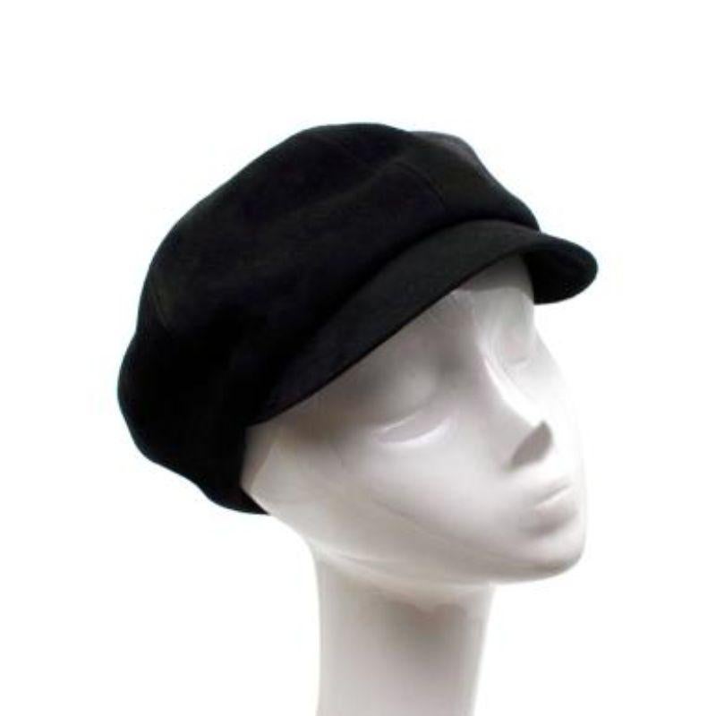 Dior Black Suede Baker Boy Cap

- Suede body
- Classic style
- Silk lining
- Gold-toned Dior logo
- Interior 'CD' signature and gold-tone embroidered bee

Material
100% Goat leather
Lining: 100% silk

Made in France

Condition 9.5/10. Great