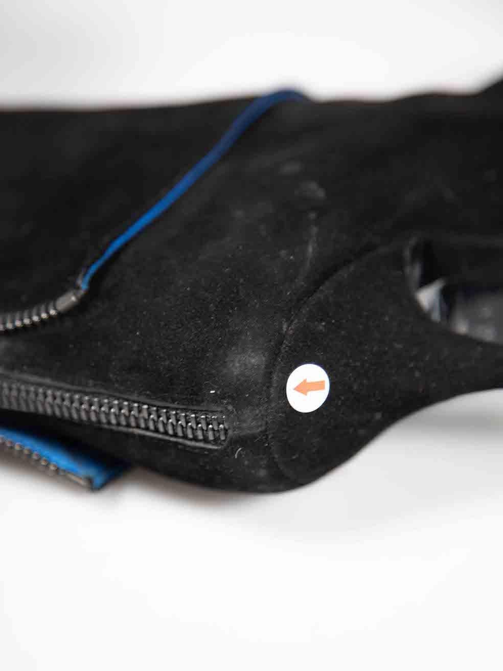 Dior Schwarze spitz zulaufende Stiefel aus Wildleder Größe IT 38 im Angebot 3