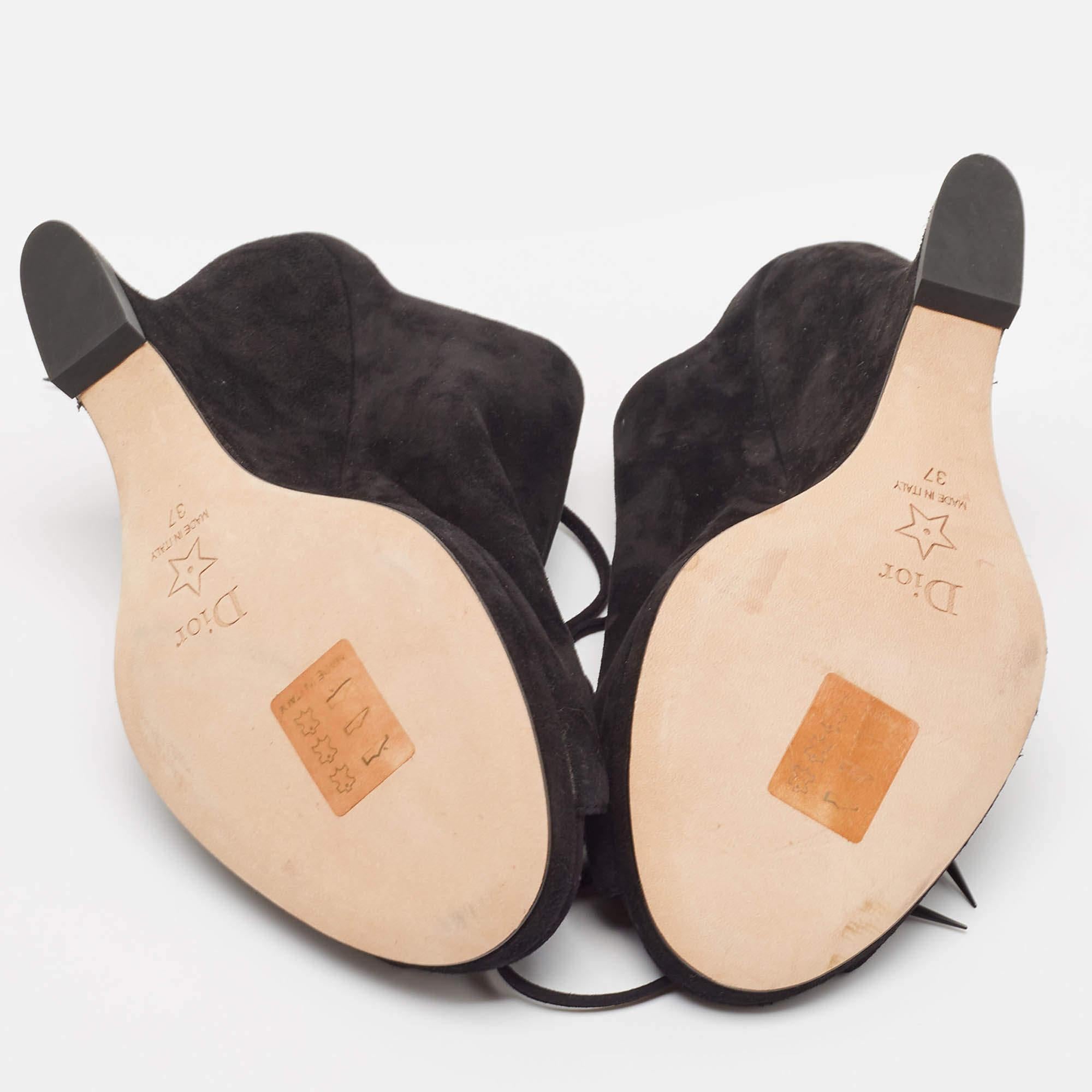 Dior Sandalias de ante negro con cuña y cordones talla 37 en venta 1