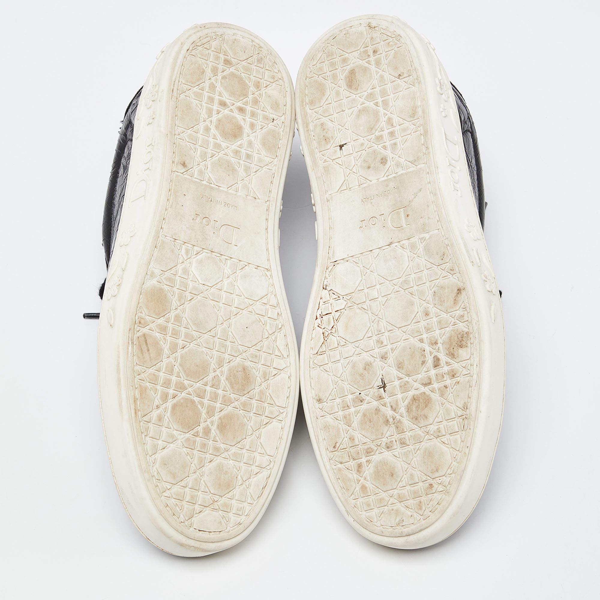 Dior Black Textured Leather Low Top Sneakers Size 37 For Sale 2