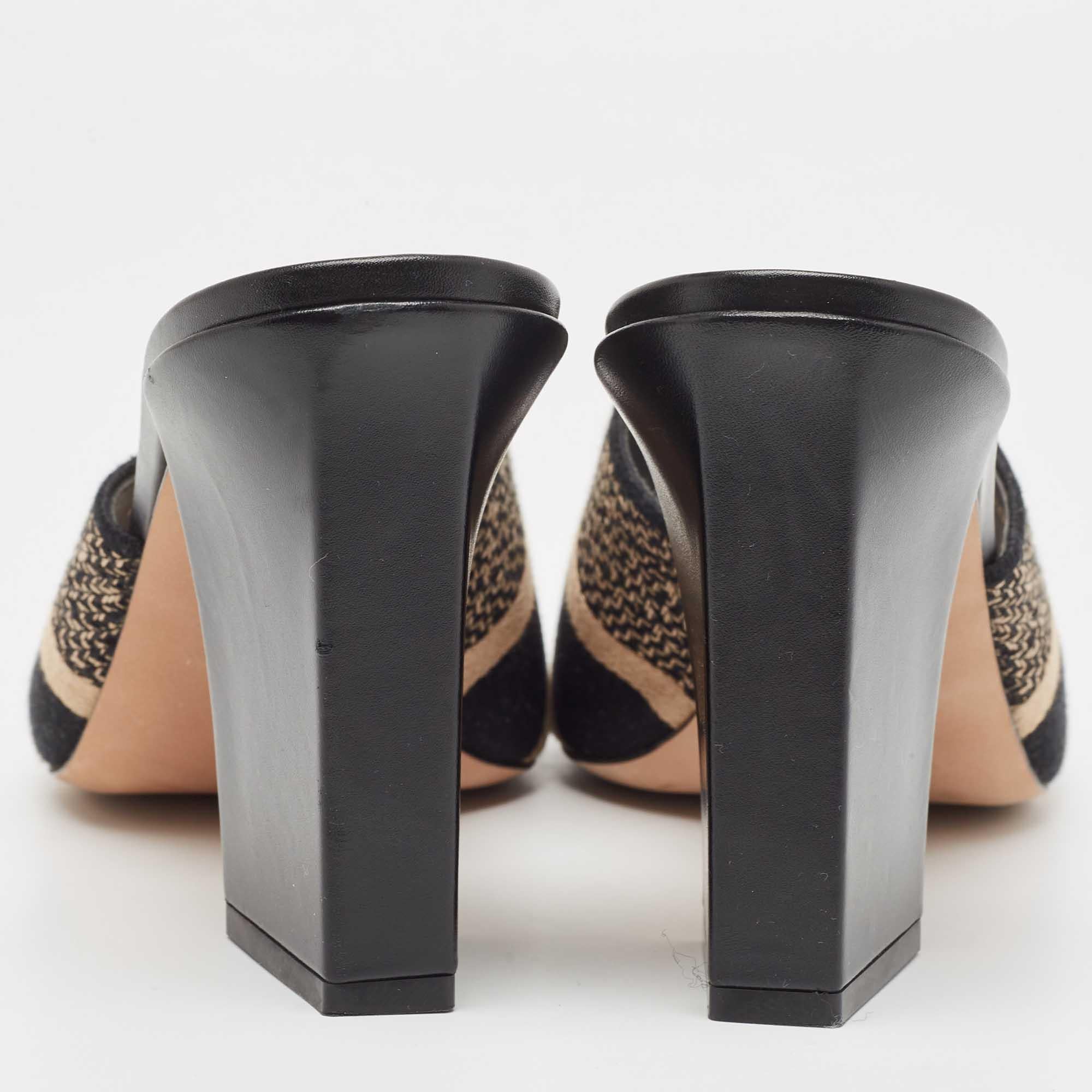 Dior Black/White Canvas Dway Slides Size 42 3