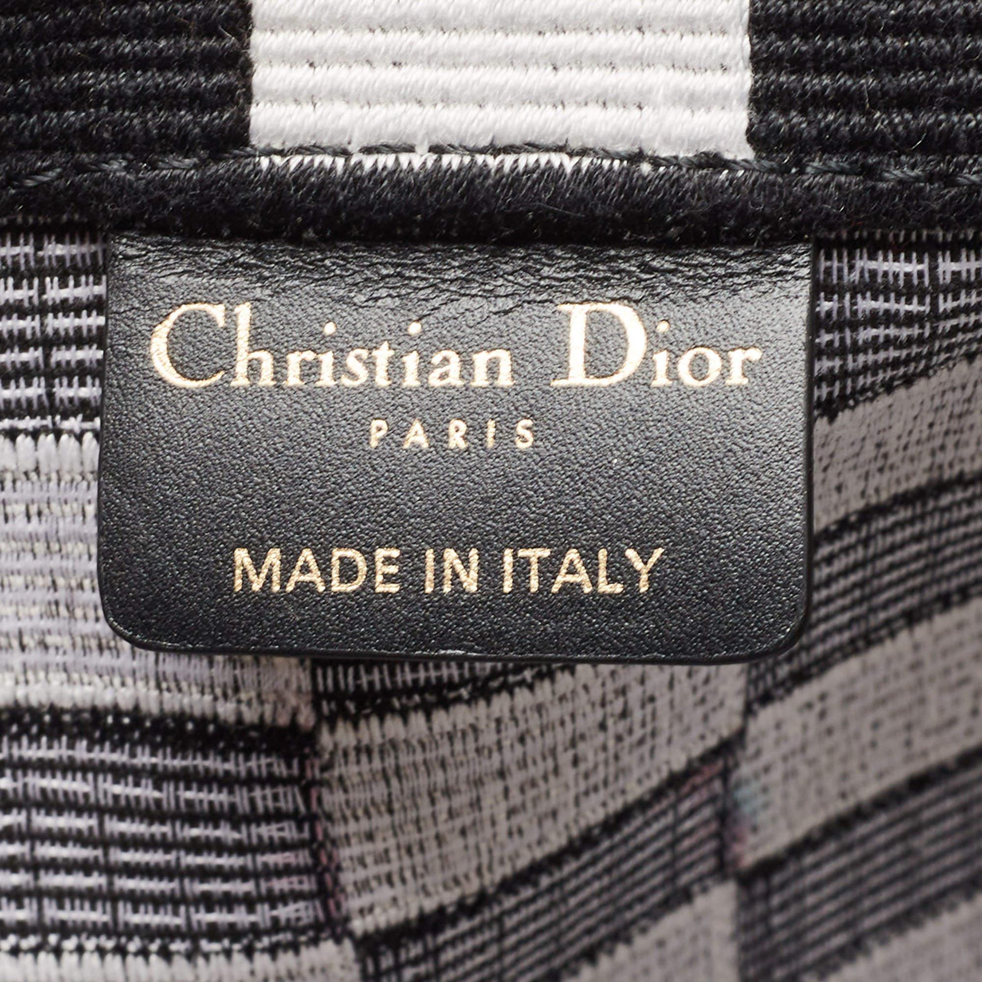 Dior Black/White Checkered Embroidered Canvas Large Book Tote For Sale 7