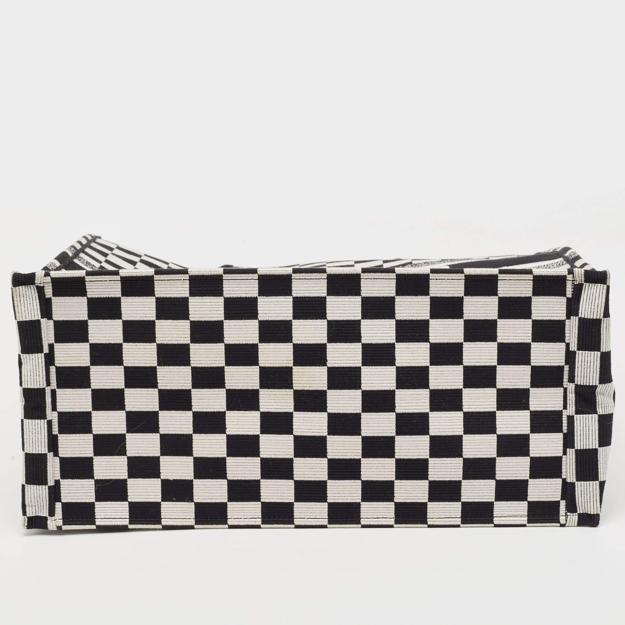 Dior Black/White Checkered Embroidered Canvas Large Book Tote For Sale 1