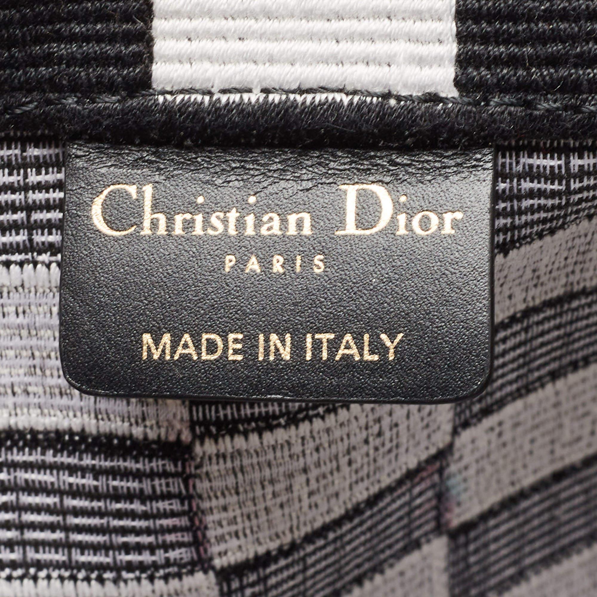 Dior Black/White Checkered Embroidered Canvas Large Book Tote For Sale 5