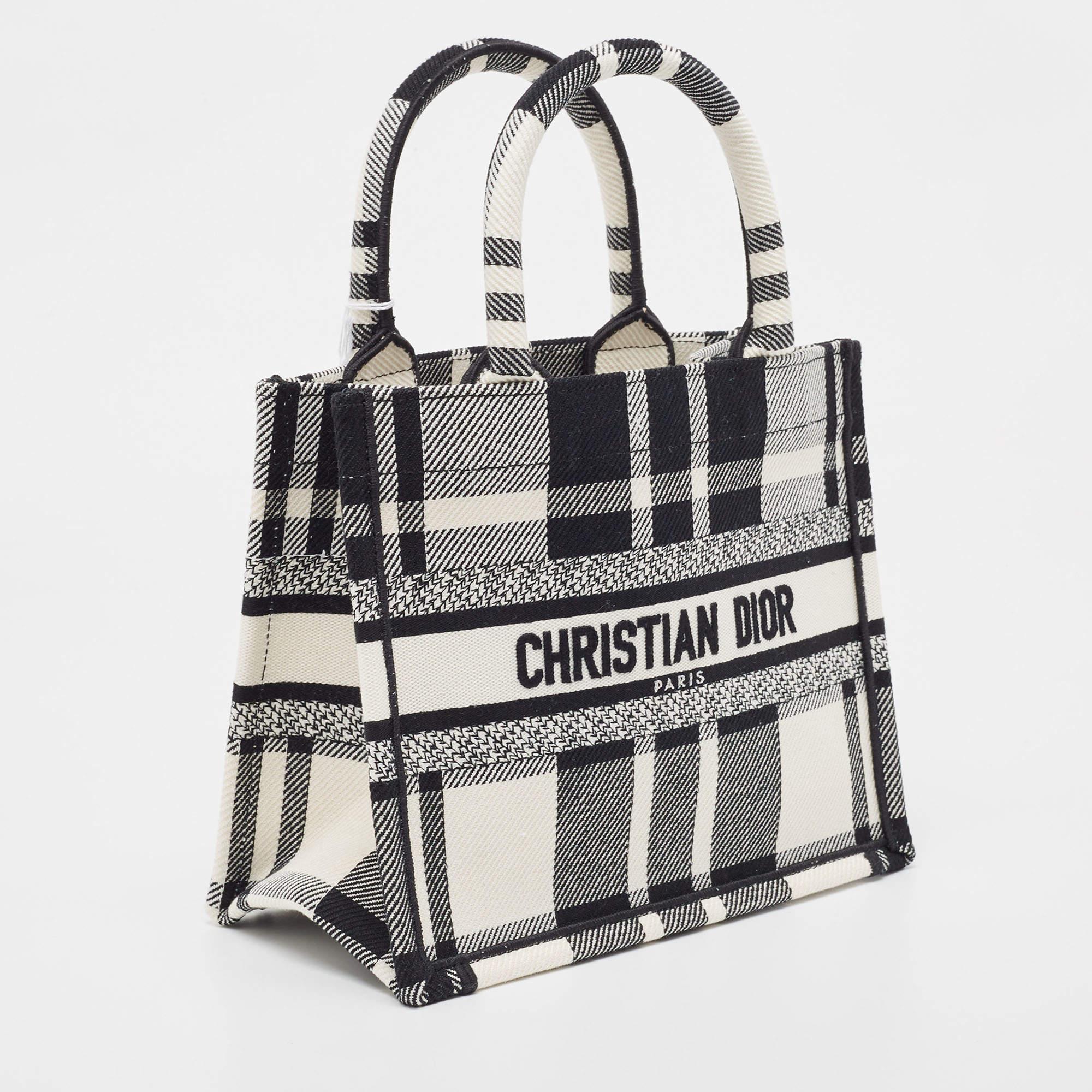 Dior Black/White Check'N'Dior Canvas Small Book Tote In Excellent Condition In Dubai, Al Qouz 2