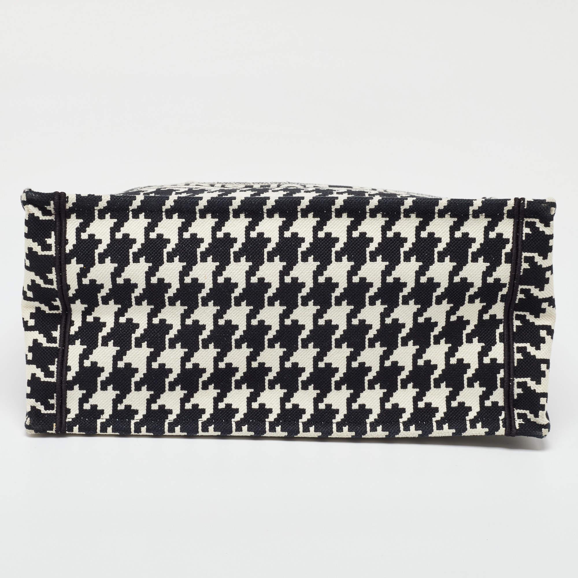 Dior Black/White Embroidered Macro Houndstooth Canvas Medium Book Tote For Sale 2