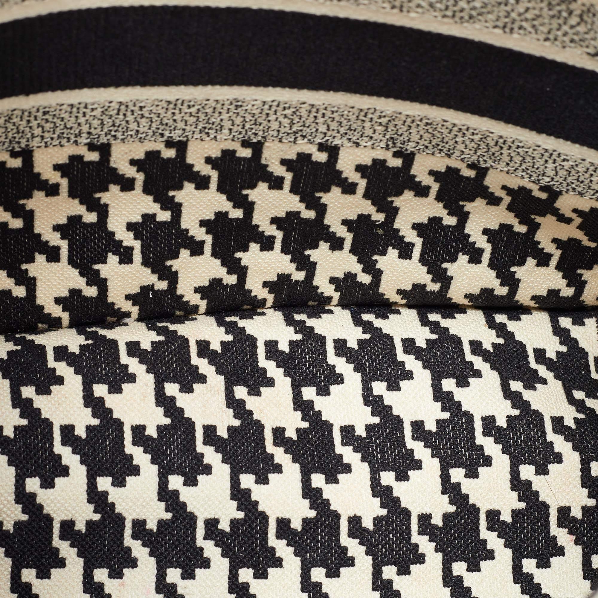 Dior Black/White Embroidered Macro Houndstooth Canvas Medium Book Tote For Sale 4
