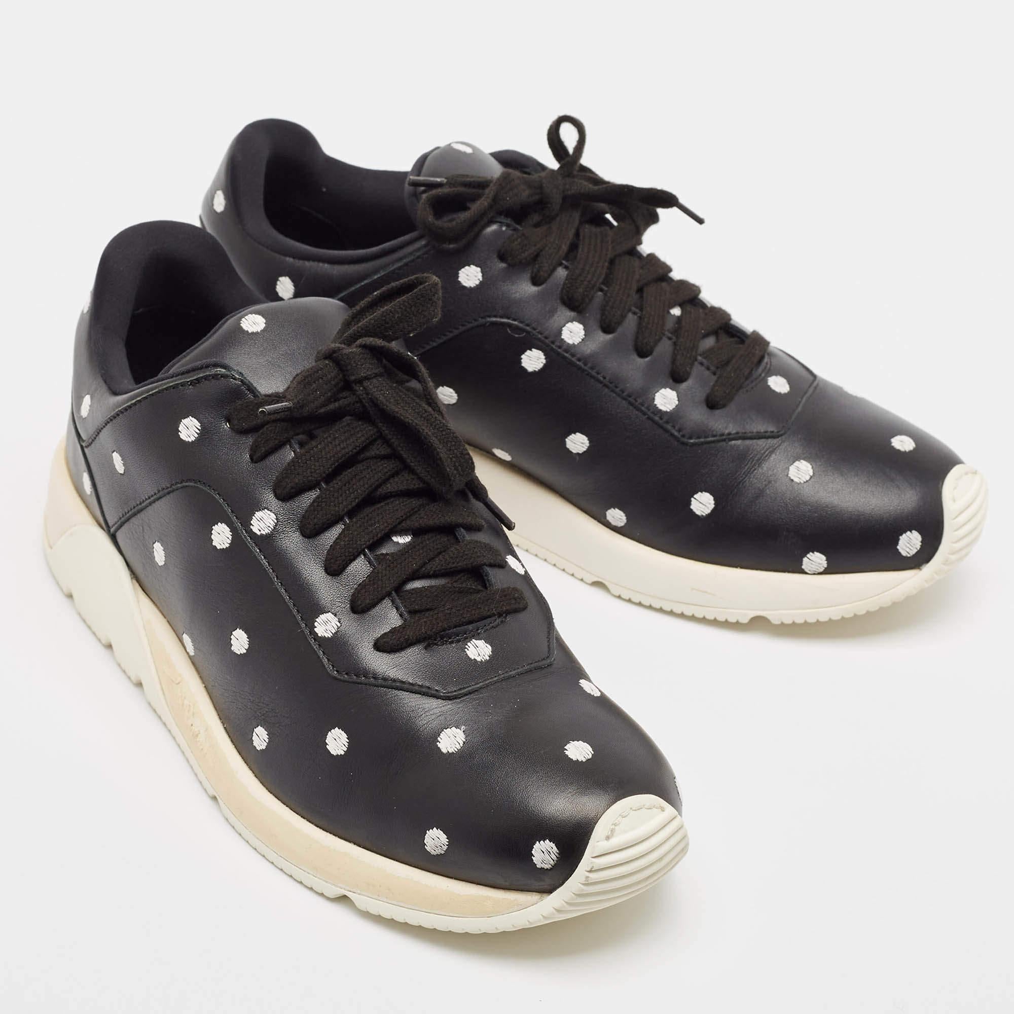 Women's Dior Black/White Leather Lace Up Sneakers Size 40 For Sale