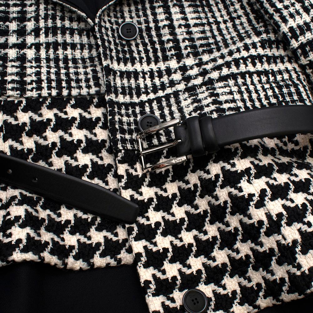 Dior Black & White Wool Blend Houndstooth Belted Coat - Size US 8 For Sale 3