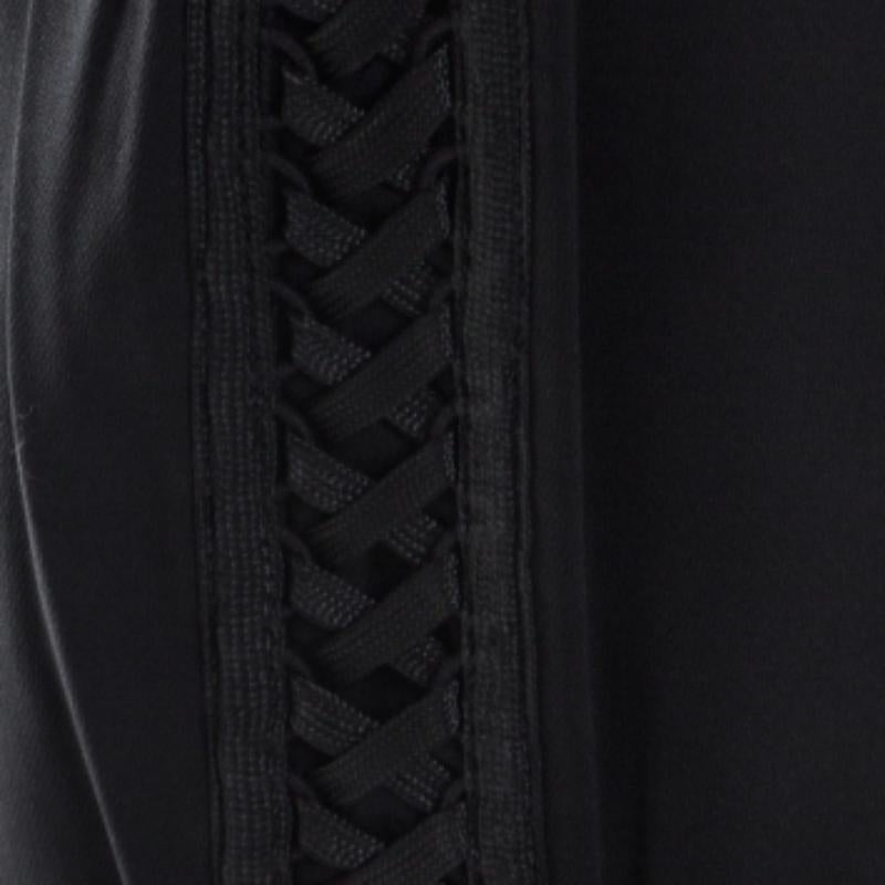 Dior Schwarze Hose mit geflochtenem Wollbesatz ausgestellt L im Angebot 1