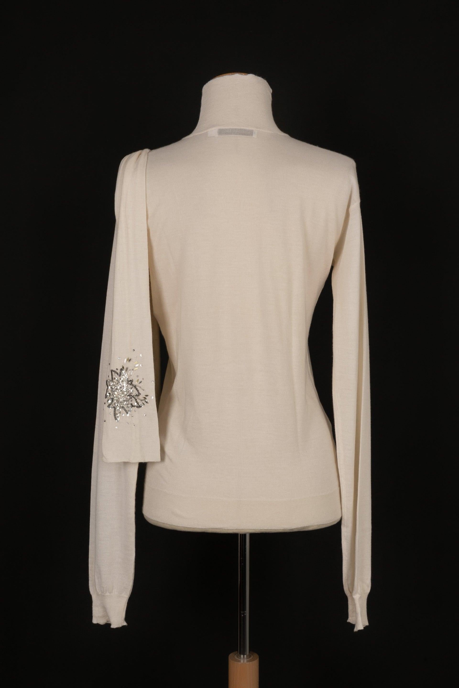Beige Pull Dior, cousu avec perles, automne 2007 en vente