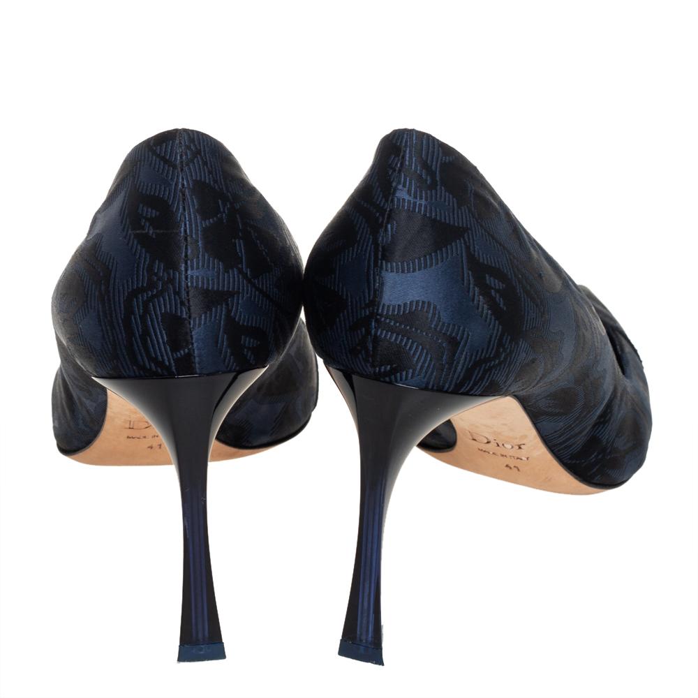 Dior Blue/Black Floral Jacquard Fabric Pointed Toe Pumps Size 41 In Good Condition In Dubai, Al Qouz 2