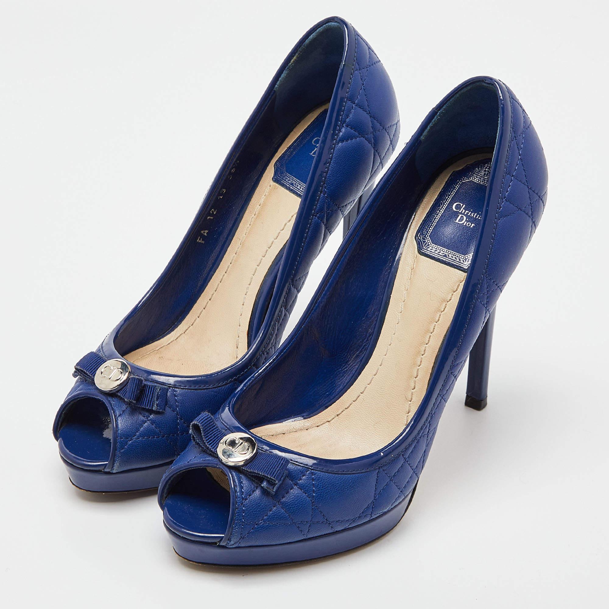 Women's Dior Blue Cannage Leather and Patent Bow Peep Toe Platform Pumps Size 36.5 For Sale