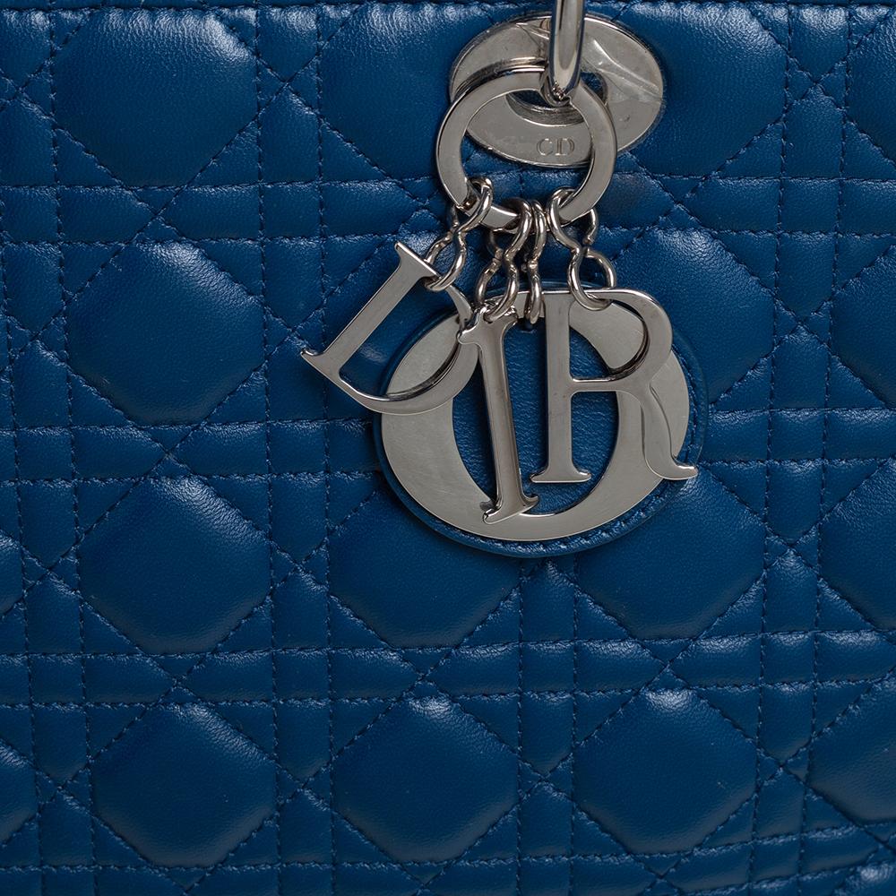 Dior Blaue große Lady Dior Tote aus Cannage-Leder 4
