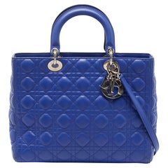 Grand sac cabas Lady Dior en cuir cannage bleu Dior