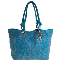 Sac cabas Lady Dior Lady Dior en toile et cuir enduite à imprimé cannage bleu