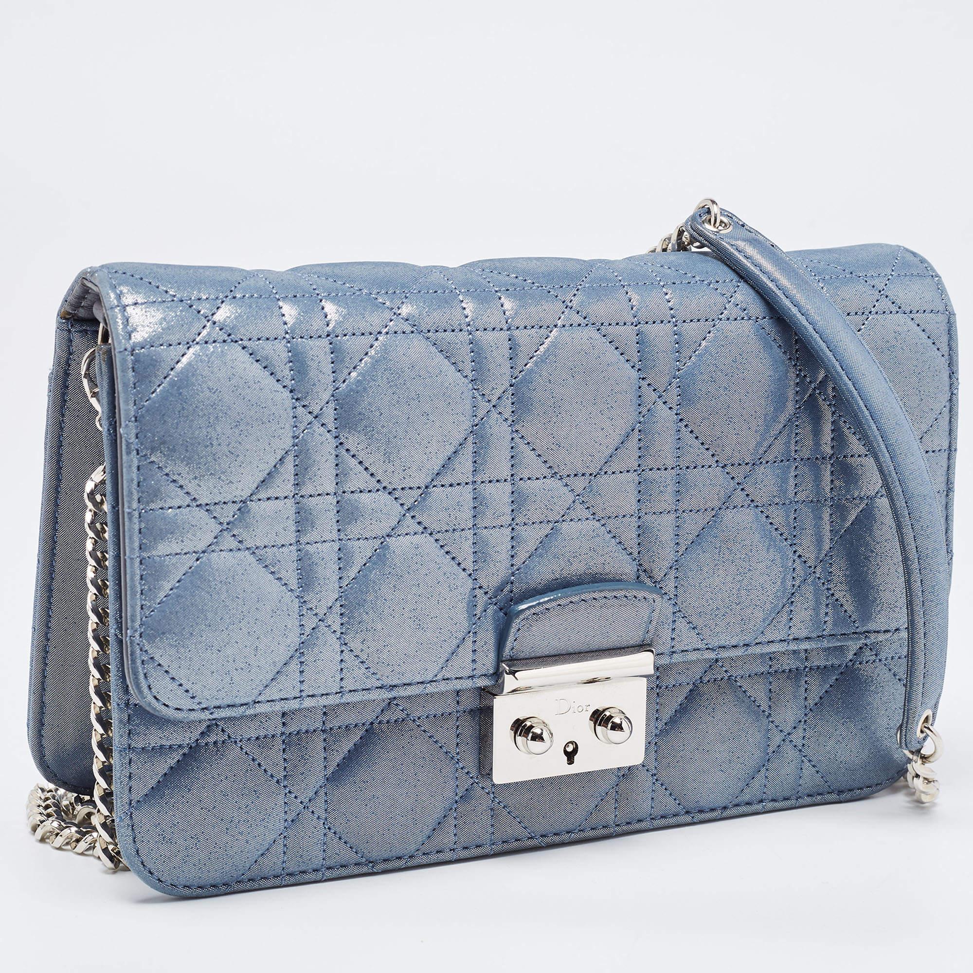 Dior Blue Cannage Quilted Leather Miss Dior Promenade Chain Clutch In Good Condition In Dubai, Al Qouz 2