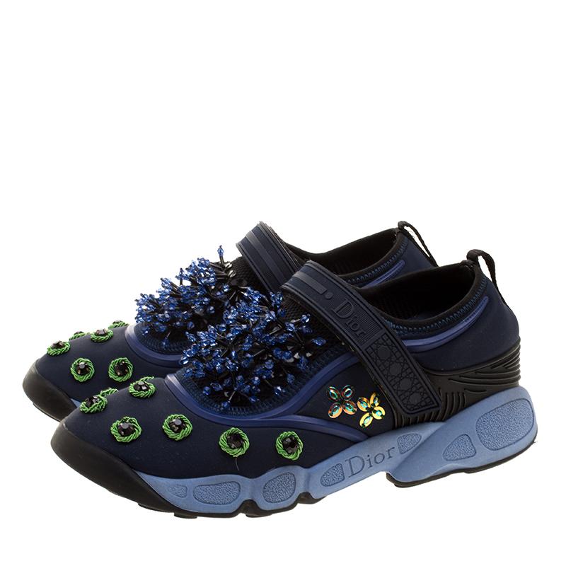 Dior Blue Crystal And Sequins Embellished Fabric Fusion Sneakers Size 36 im Zustand „Gut“ in Dubai, Al Qouz 2