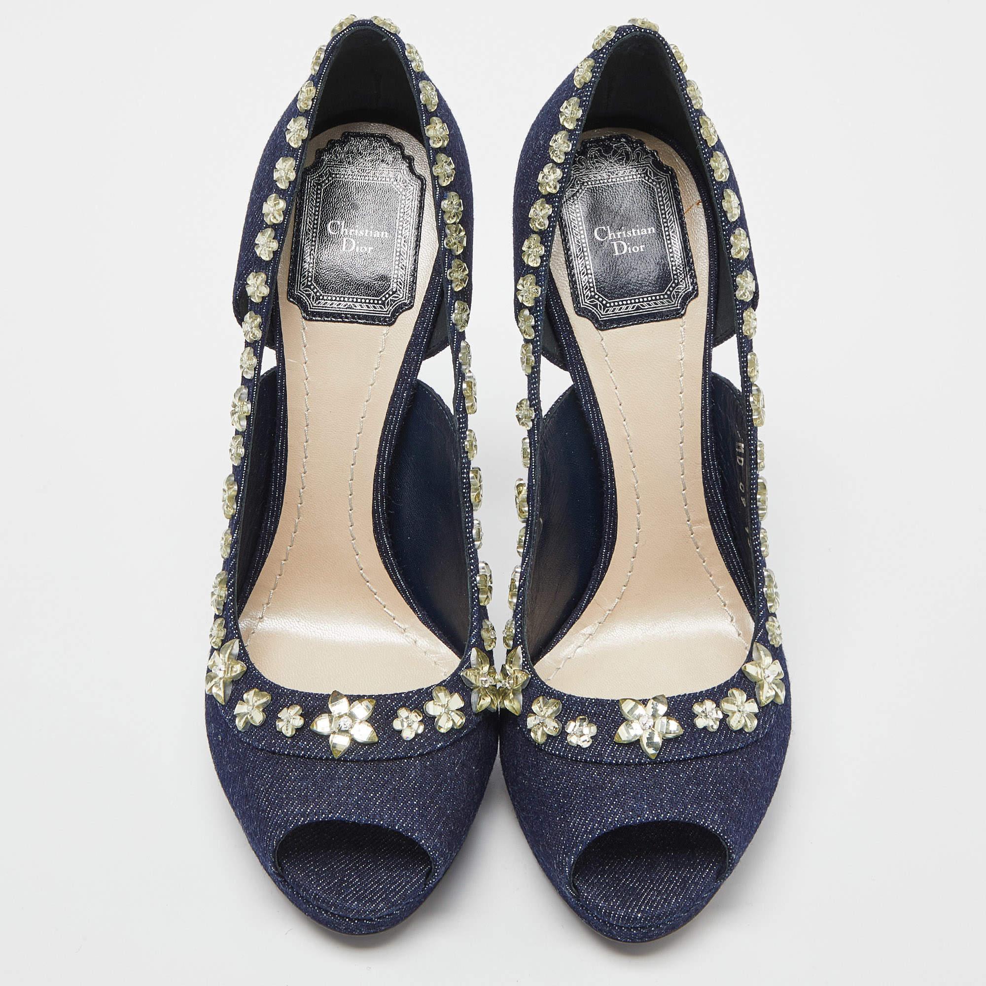 An exclusively design pair for you to help you make a statement! These Dior pumps are crafted from denim and styled with peep-toes. They are decorated with crystal embellishments to resemble a garland and come equipped with comfortable leather-lined