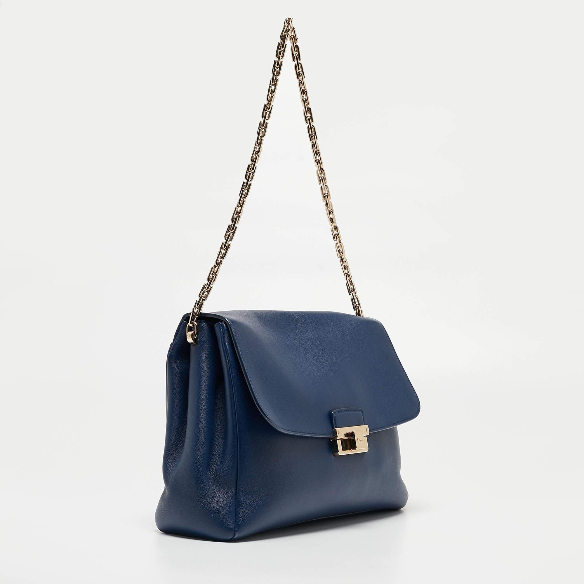 Dior Blue Leather Large Diorling Shoulder Bag In Good Condition For Sale In Dubai, Al Qouz 2