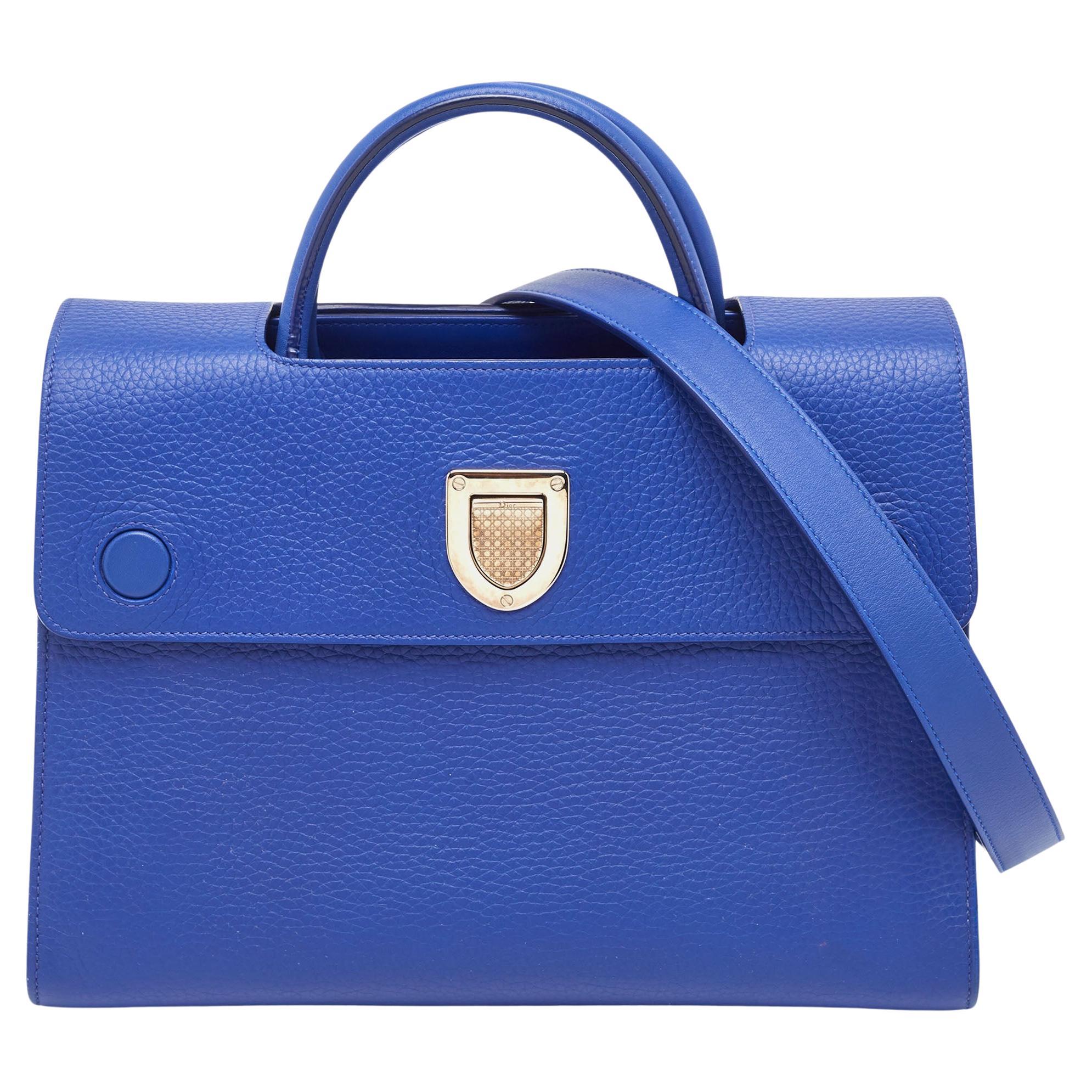 Dior - Fourre-tout moyen en cuir bleu Diorever en vente