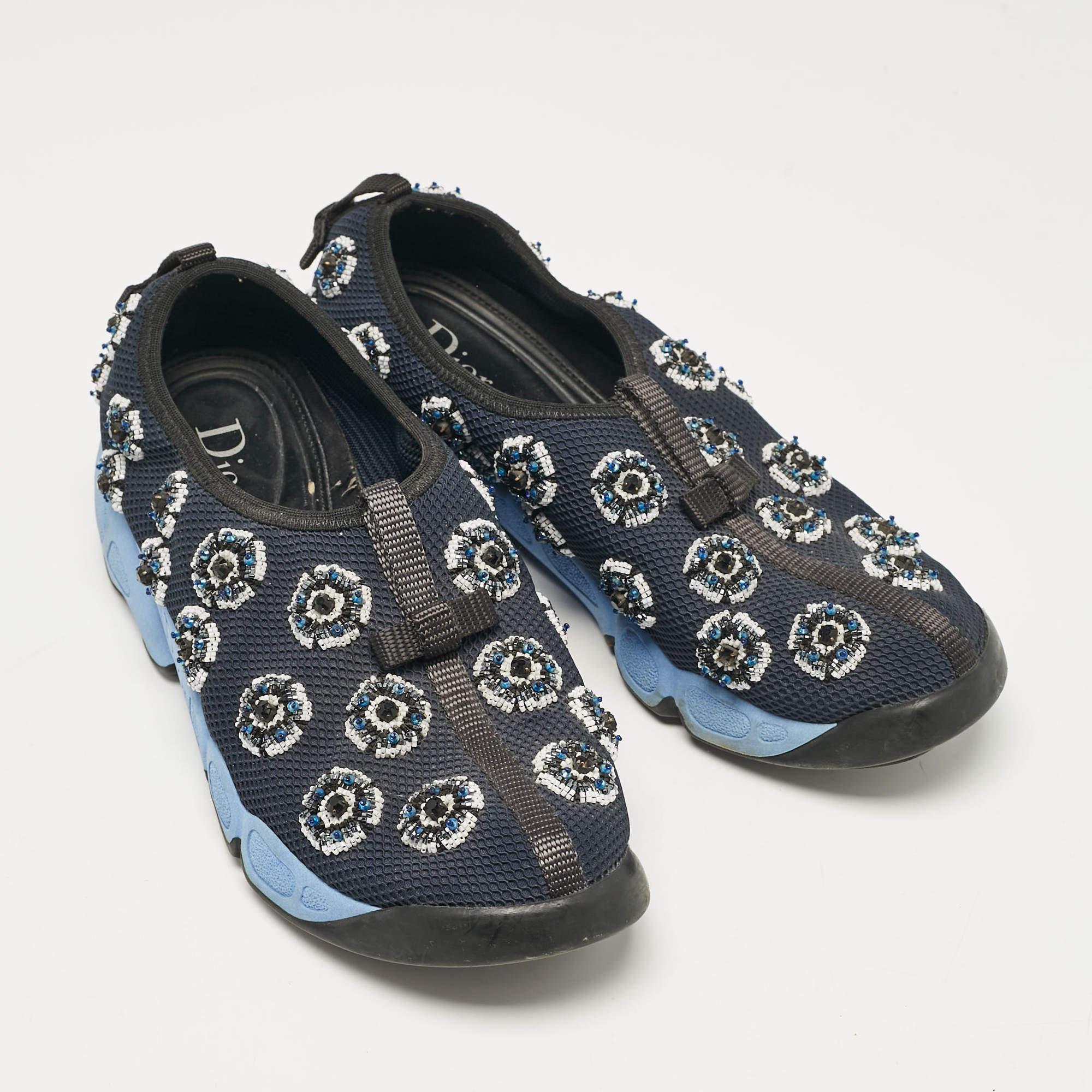 Dior Blue/Navy Blue  Mesh Crystal Embellished Fusion Sneakers Size 37.5 In Good Condition In Dubai, Al Qouz 2