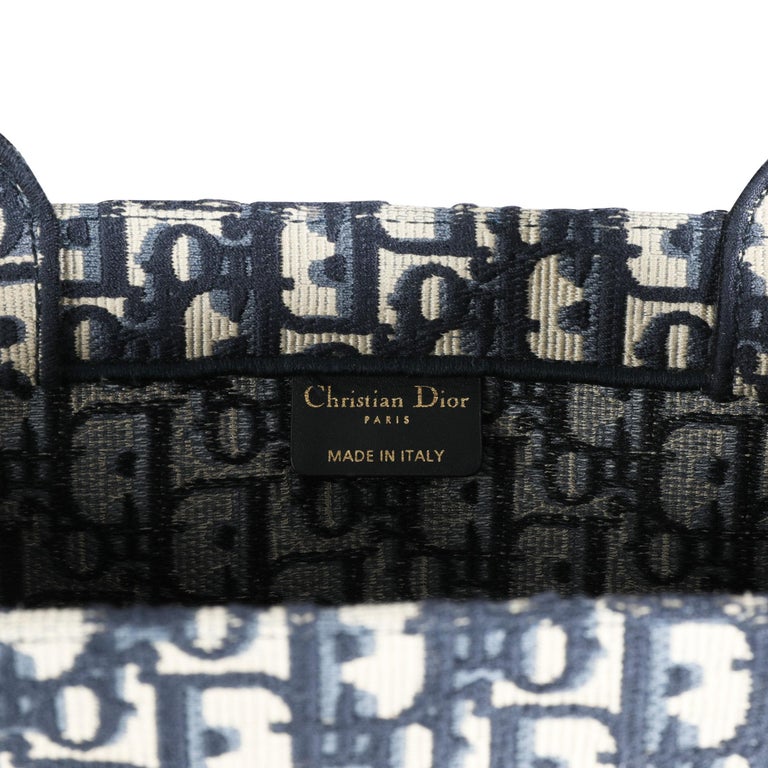 🌟Brand New🌟LARGE DIOR BOOK TOTE (Blue Dior Oblique Embroidery