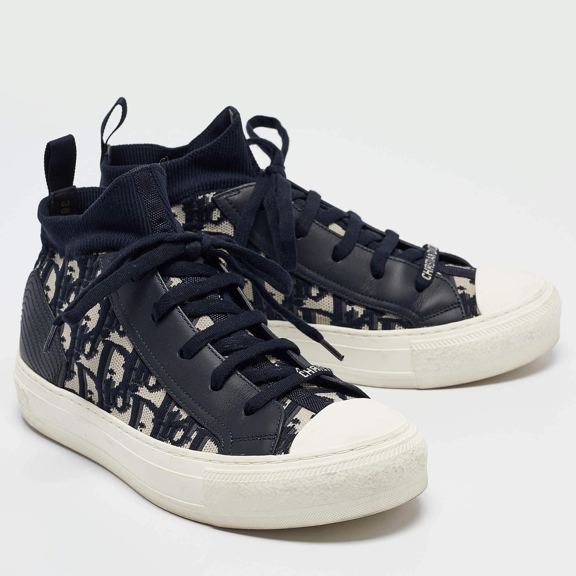 Dior Sneakers Walk'n'Dior blu in tessuto e pelle a maglia obliqua misura 38,5 In condizioni buone in vendita a Dubai, Al Qouz 2
