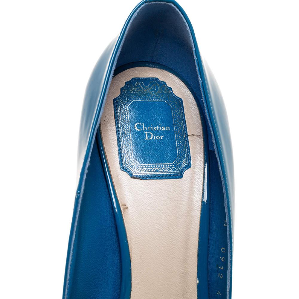 Dior Blue Patent Leather Miss Dior Peep Toe Platform Pumps Size 41 In Good Condition For Sale In Dubai, Al Qouz 2