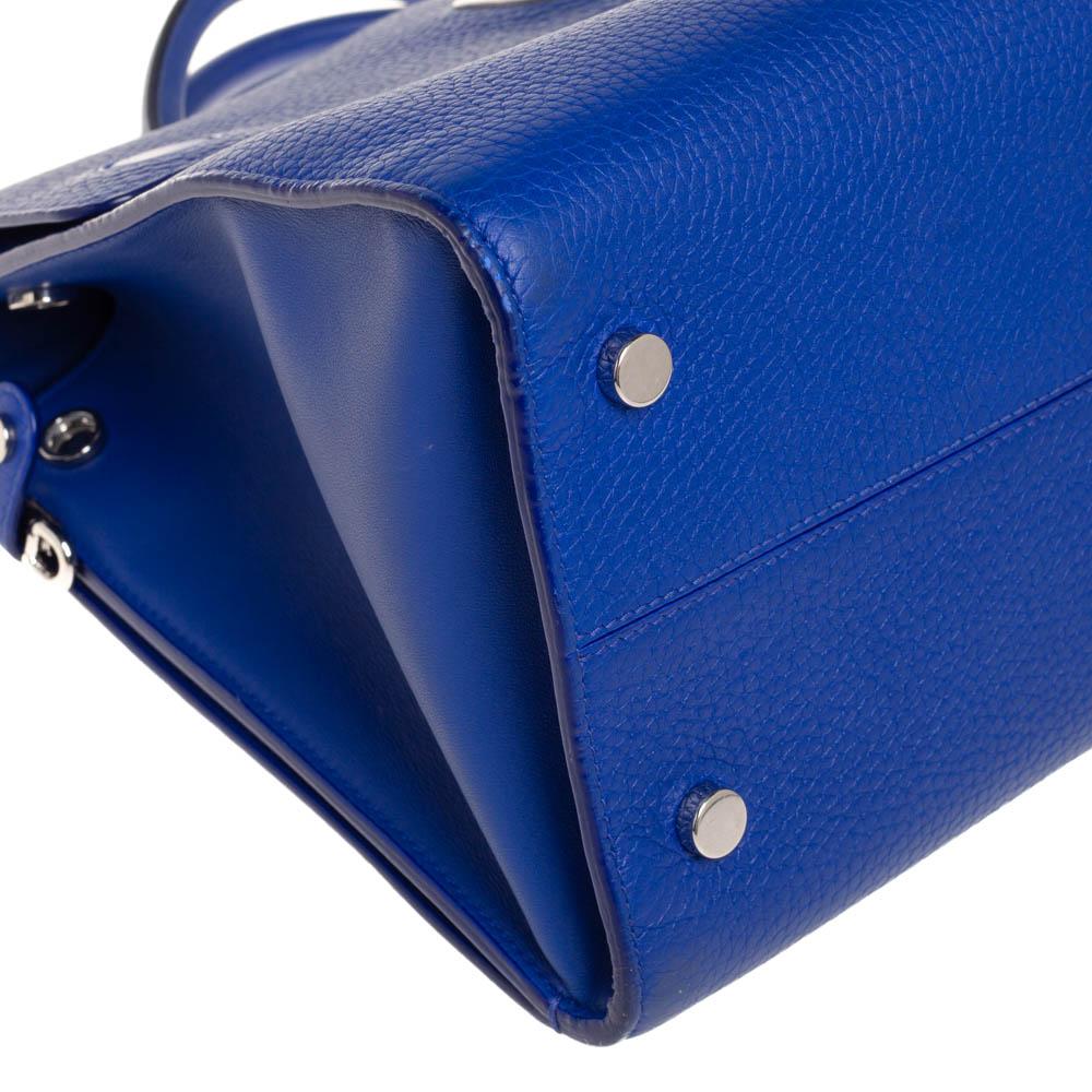 Sac cabas Diorever Dior en cuir grainé bleu de taille moyenne en vente 4