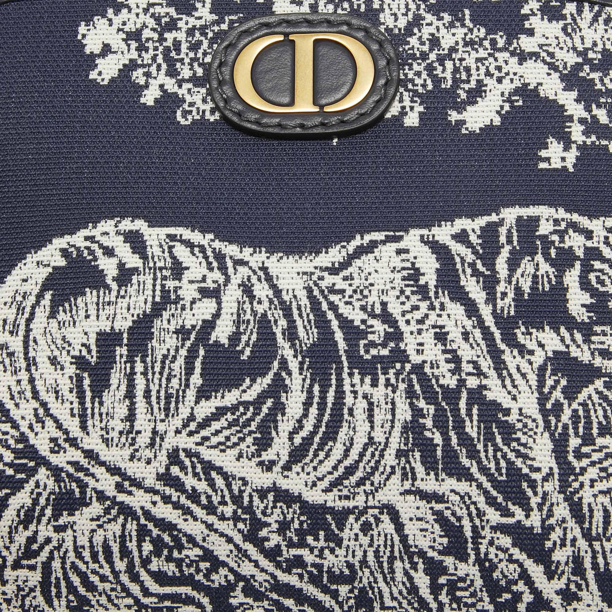 Dior Blue Toile de Jouy Reverse Jacquard Canvas 30 Montaigne Cosmetic Pouch In Good Condition In Dubai, Al Qouz 2