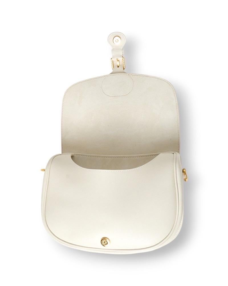 Beige Dior Bobby Medium Box Bianca in vendita