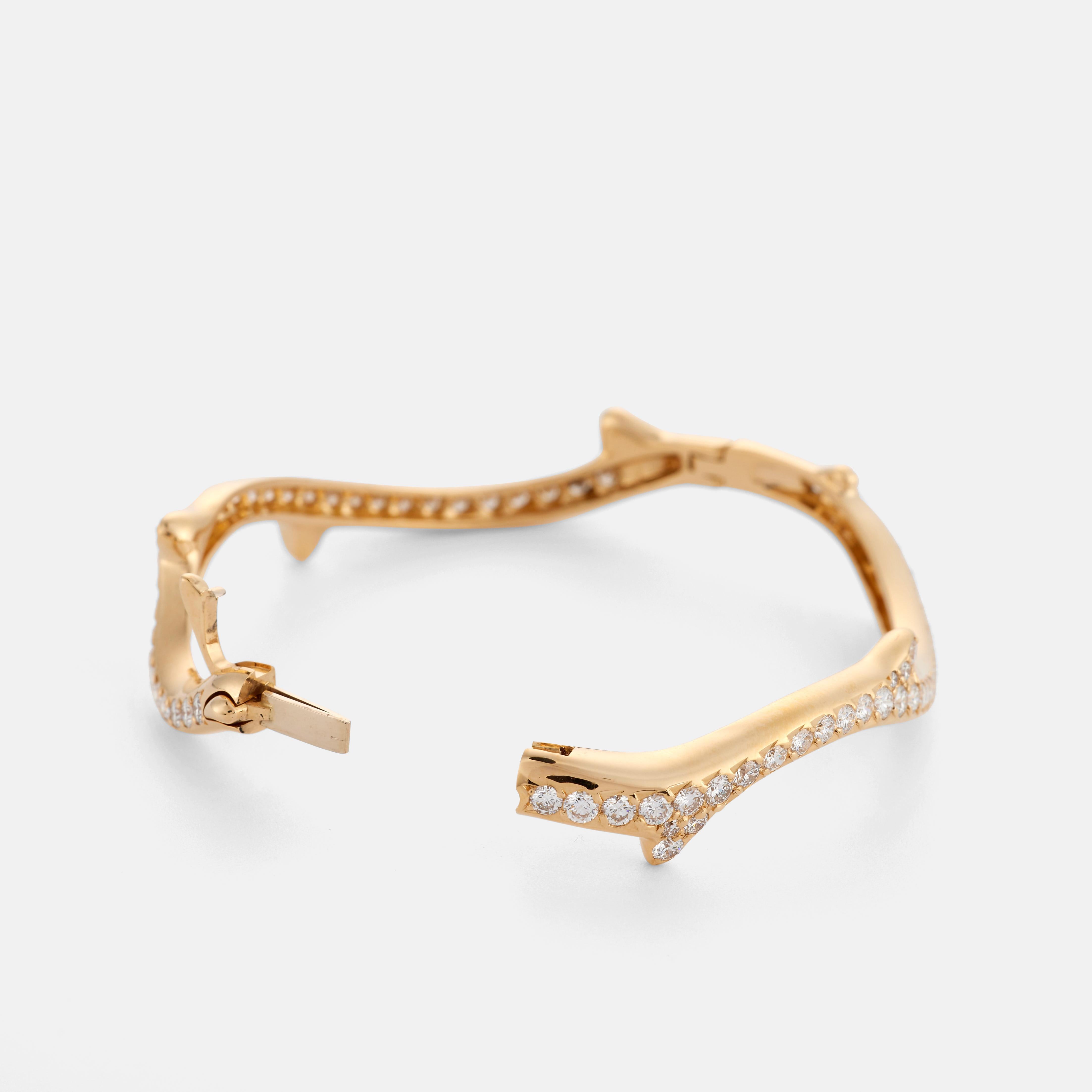 Brilliant Cut DIOR Bois de Rose bracelet For Sale