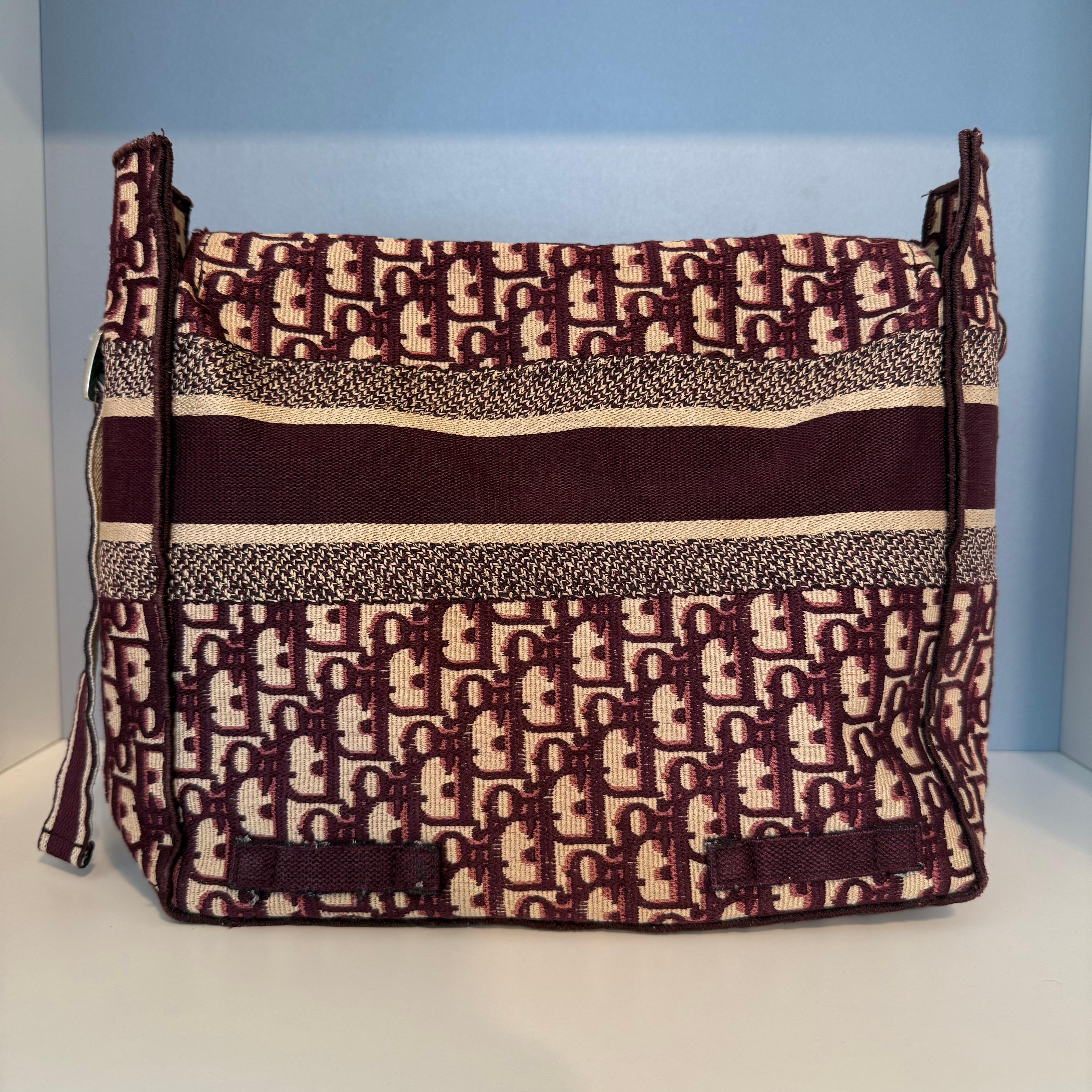Dior Diorcamp Bordeau Borsa a tracolla in lino In condizioni ottime in vendita a Gazzaniga (BG), IT