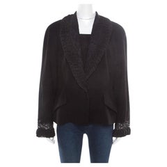 Dior Boutique Schwarze Jacke aus Wolle mit gerafftem Spitzenkragen und Manschettendetail aus Wolle XL