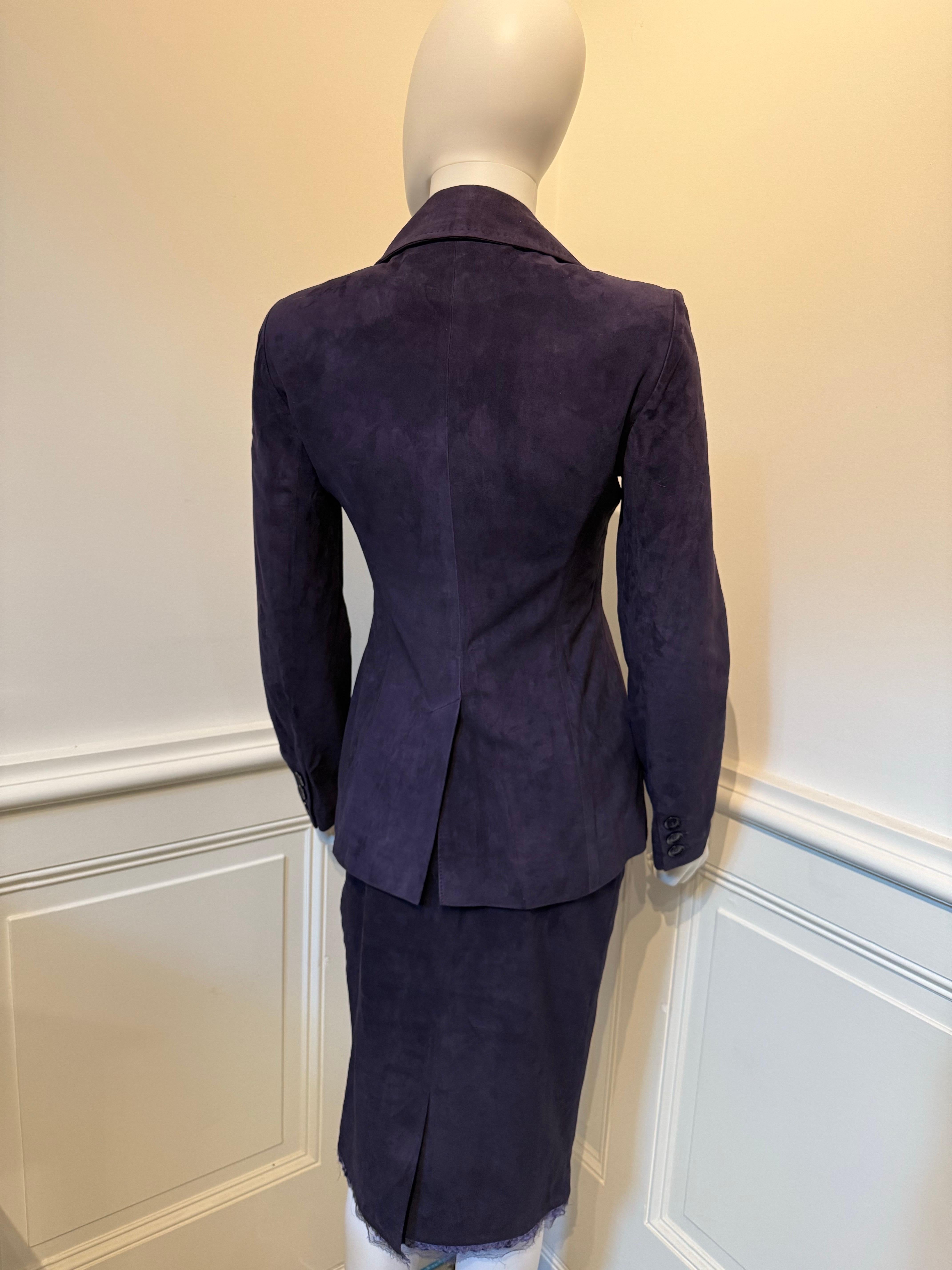 Dior Boutique by John Galliano circa 2005 iconic signature cut suede suit en vente 6