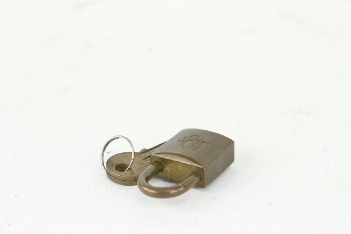 Dior Brass Logo Padlock and Key Cadena Bag Charm Set 920da34 For Sale 2